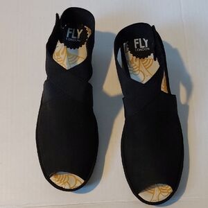 Fly London Women's Elegant Black Sandals